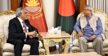 Bangladesh Chief Adviser Muhammad Yunus meets with Pakistan’s Deputy Prime Minister Mohammad Ishaq Dar on August 25.