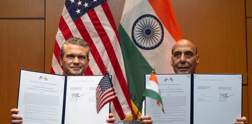 10yr agreement Defence Minister Rajnath Singh and US Secretary of War Pete Hegseth exchange the 10-year Defence Framework Agreement in Kuala Lumpur (Photo: X/@SecWar)