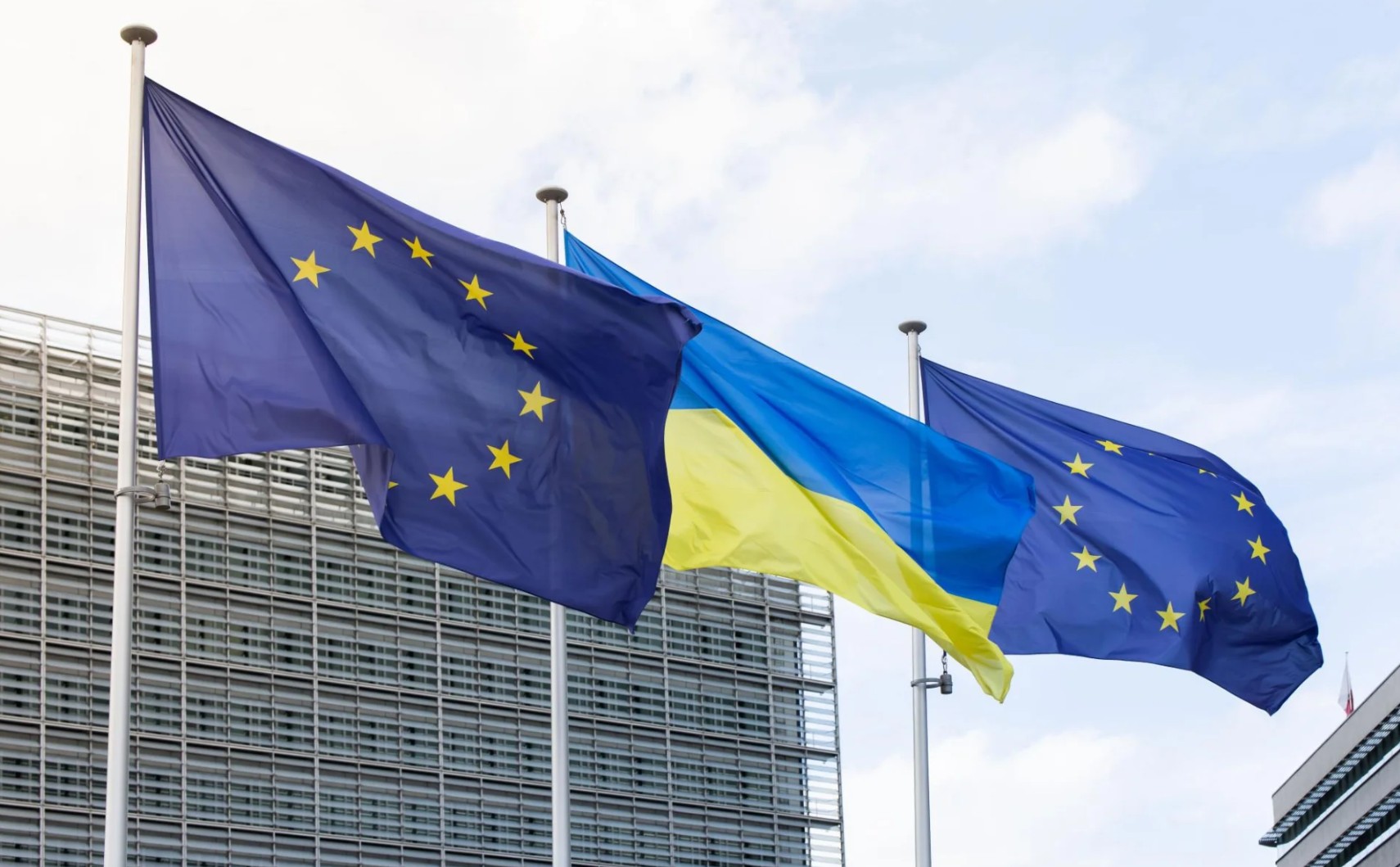 EU plunges ahead with €140bn Ukraine loan as Belgium “pleads” for alternatives