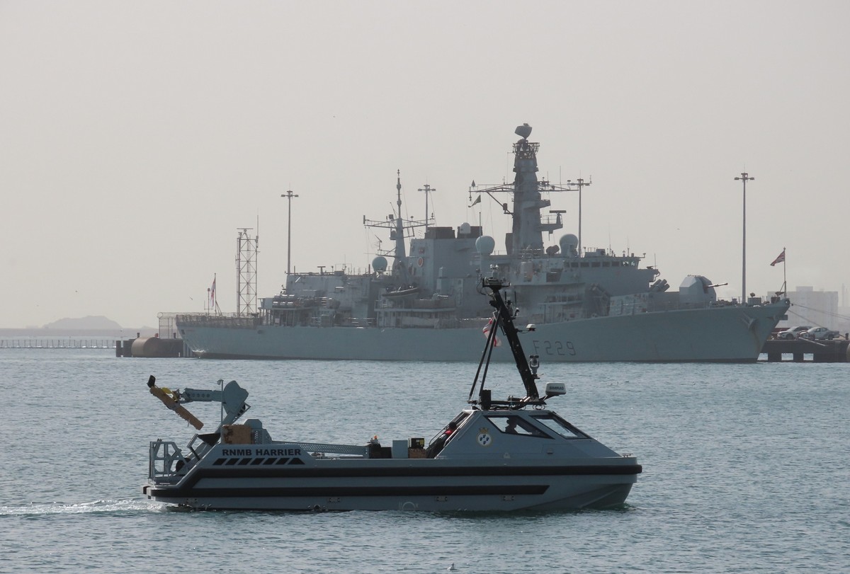 Britain’s Gulf Withdrawal: End of an Era and Shift to Autonomous Warfare