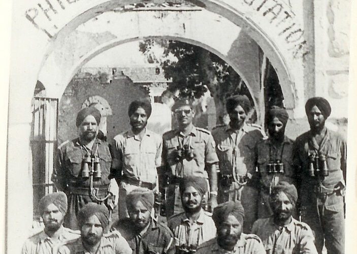 Personnel of Hodson's Horse posing at Phillora police station after its capture