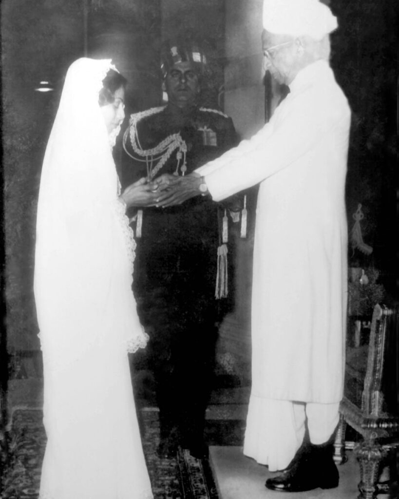 Wife of late Maj Bhupinder Singh receiving her husband's posthumous VrC